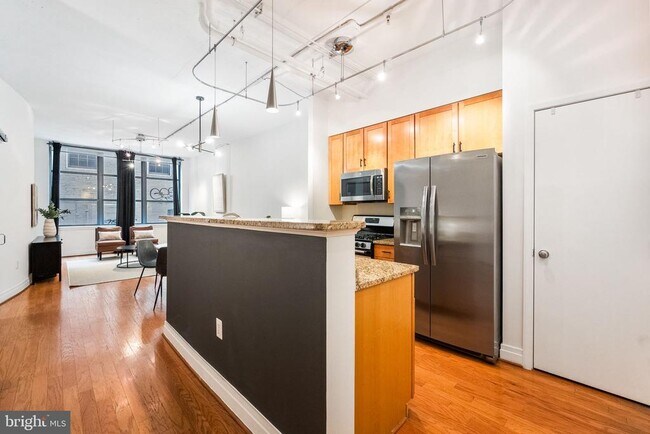 Building Photo - 2020 12th St NW