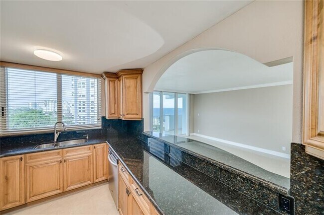 Building Photo - 1360 S Ocean Blvd