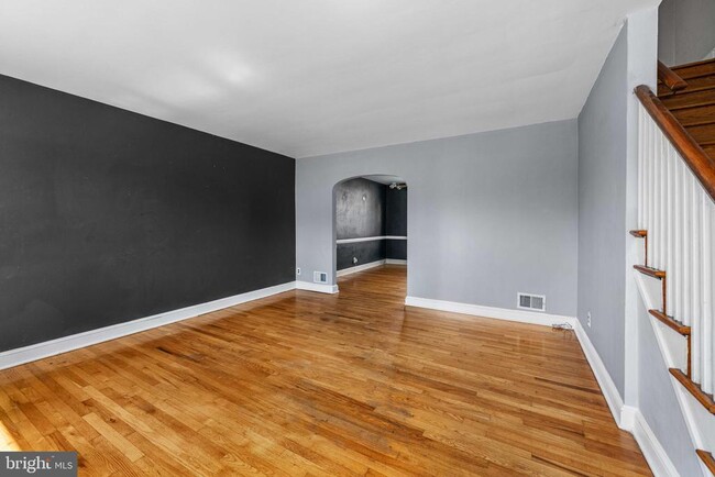 Primary Photo - 1125 Clayton Rd