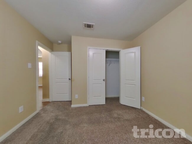 Building Photo - 2063 Sweet Lilac Dr