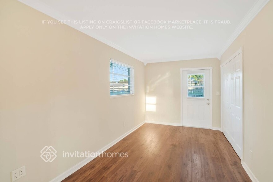 Building Photo - 6654 Riparian Rd