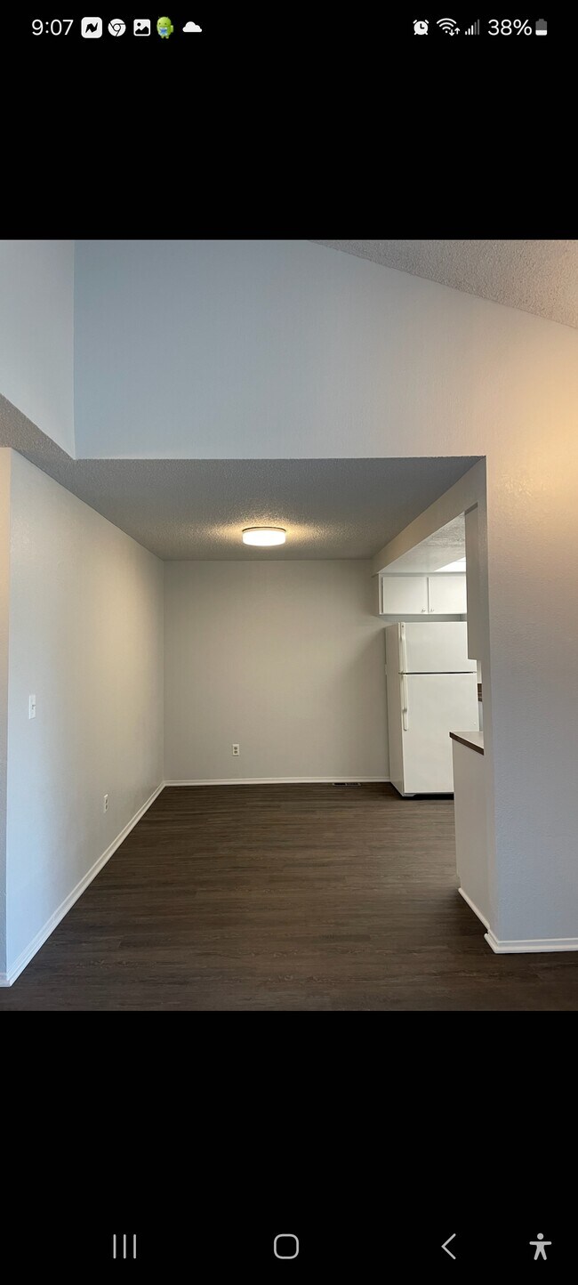 Dining room view - 1215 S 43rd Ave