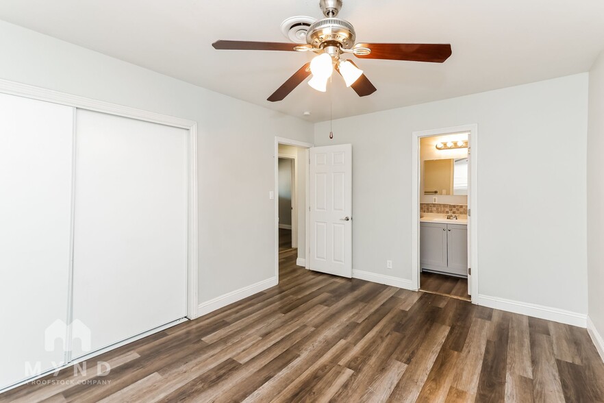 Building Photo - 4794 Beadle St