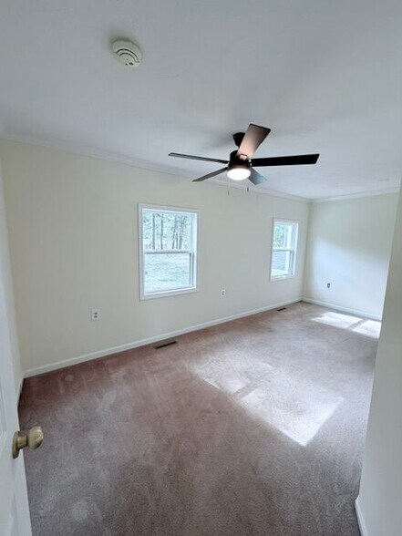 Building Photo - 350 Adelina Rd