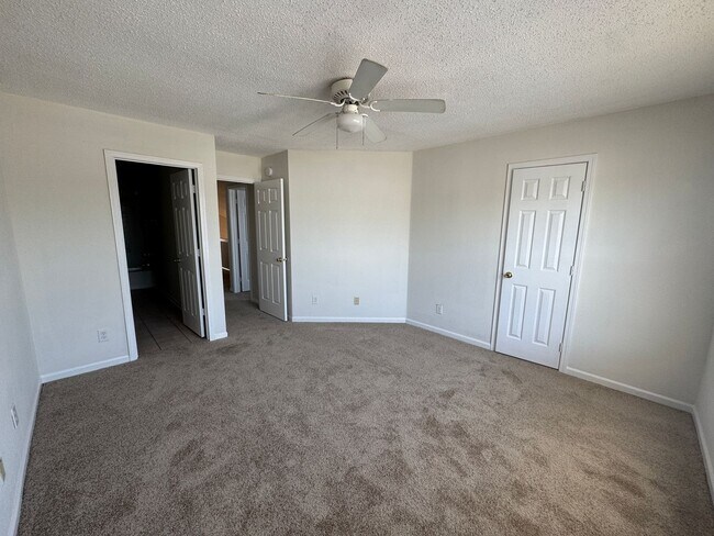 Building Photo - 1209 Porchester Ln