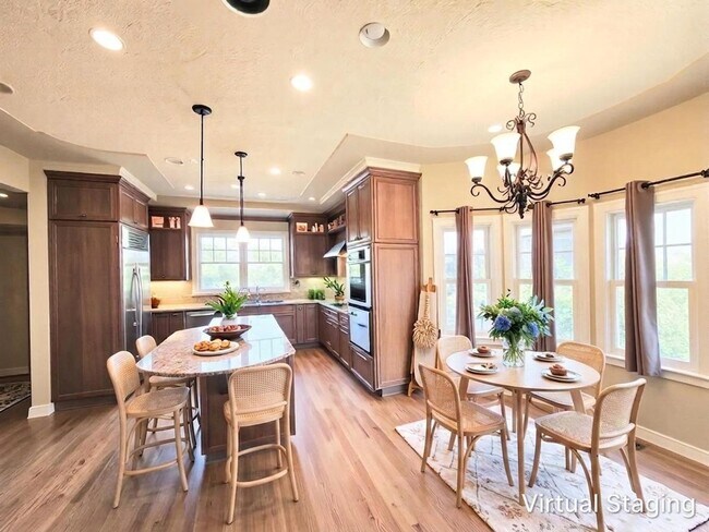 Building Photo - Elegant, spacious home in San Mateo