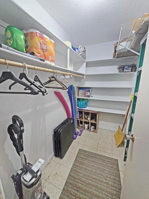 Building Photo - 3201 Emerson St