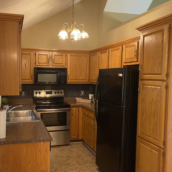 Building Photo - 110 Cornett Ln