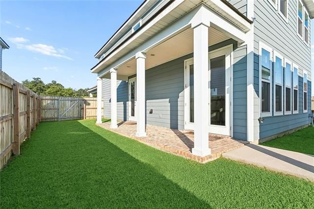 Building Photo - 1125 River Chase Dr