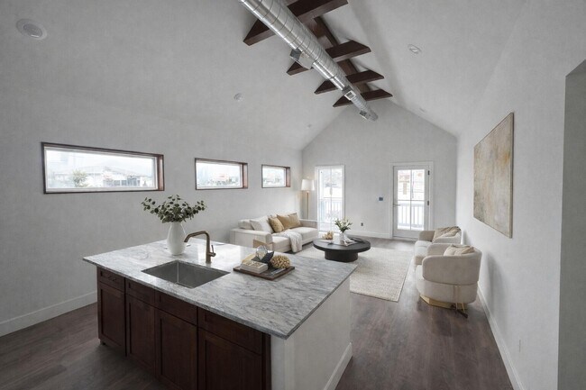 Building Photo - 440 Jefferson St