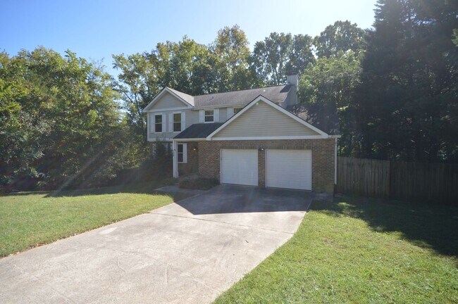 Primary Photo - 104 Smokehouse Ln