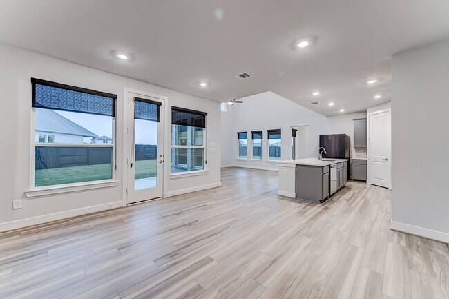 Building Photo - 9522 Rialto Creek Dr