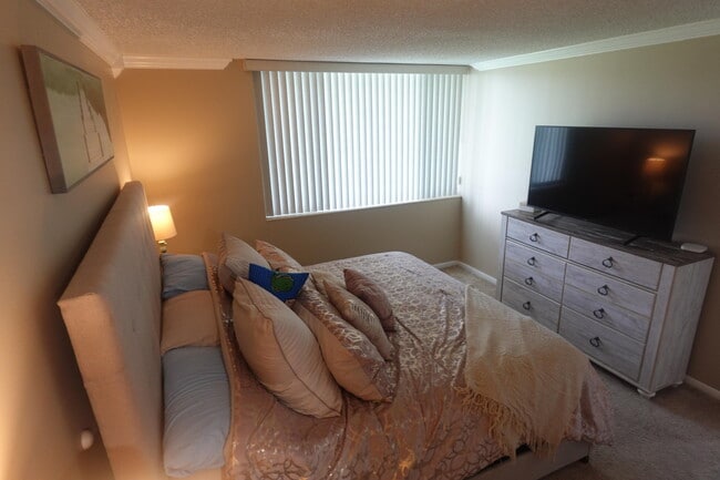 Building Photo - 4381 Trevi Ct
