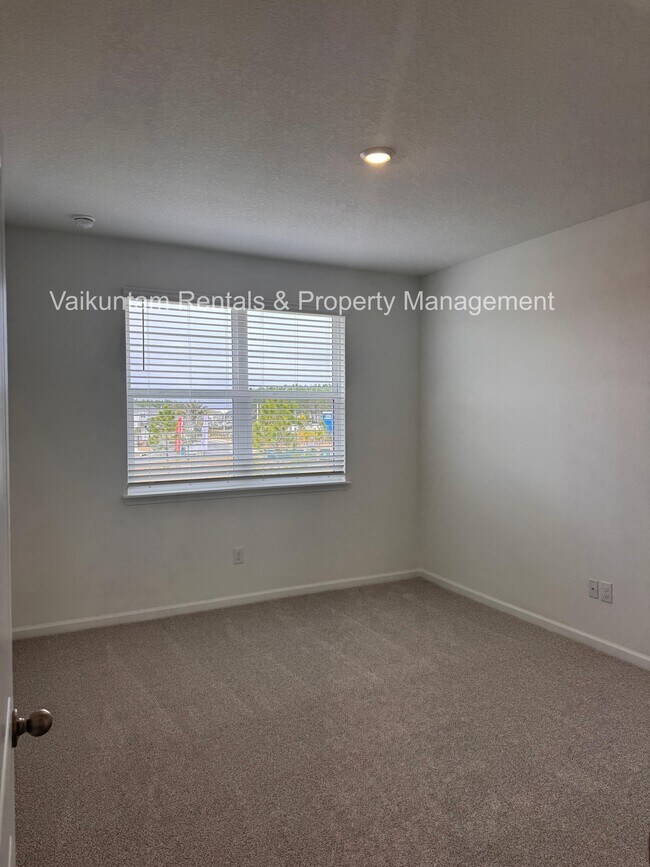 Building Photo - 91 Silver Myrtle Ct