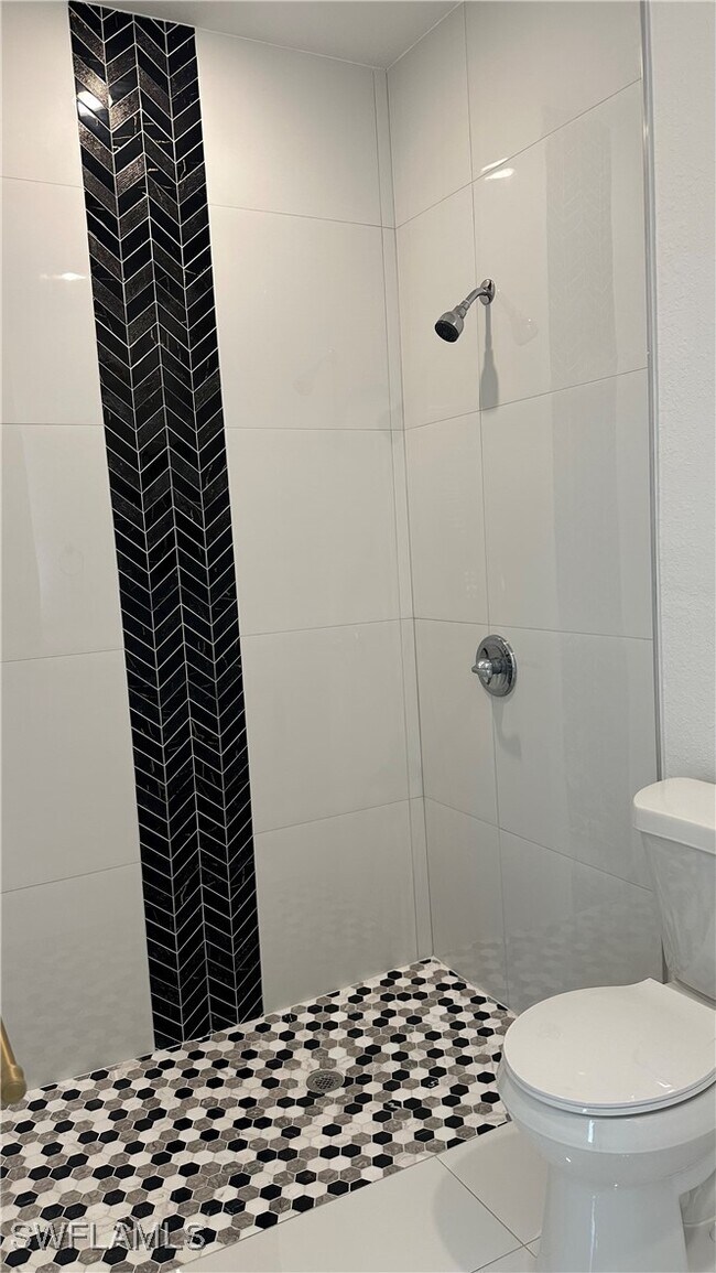 Building Photo - 5901 Rita Ave N