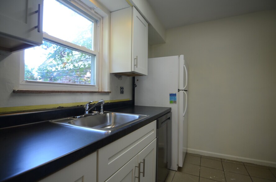 Building Photo - 7239 Chetbert Dr