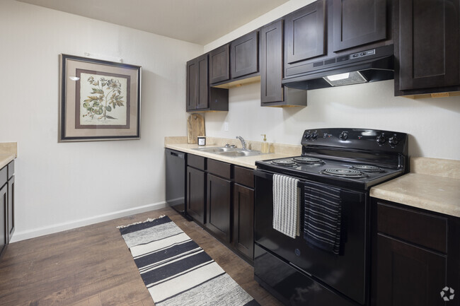 Interior Photo - Pine Tree Apartments