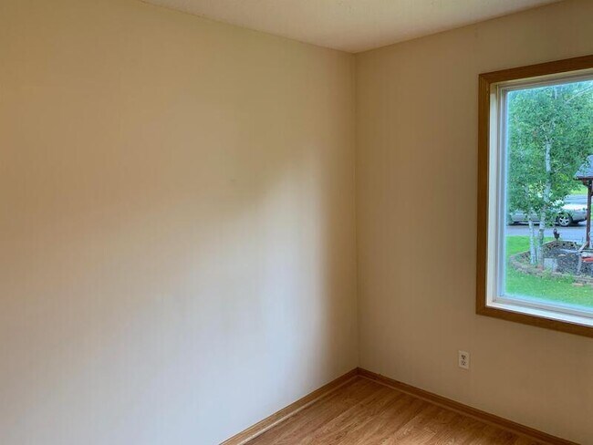 Building Photo - 6403 River Mill Dr