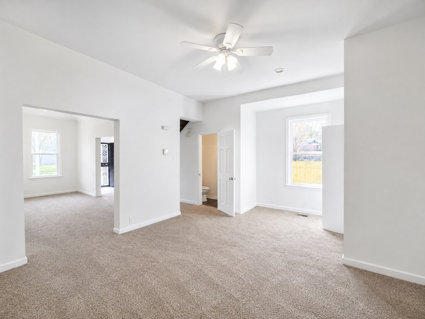 Building Photo - 3010 Woodcliff Ave