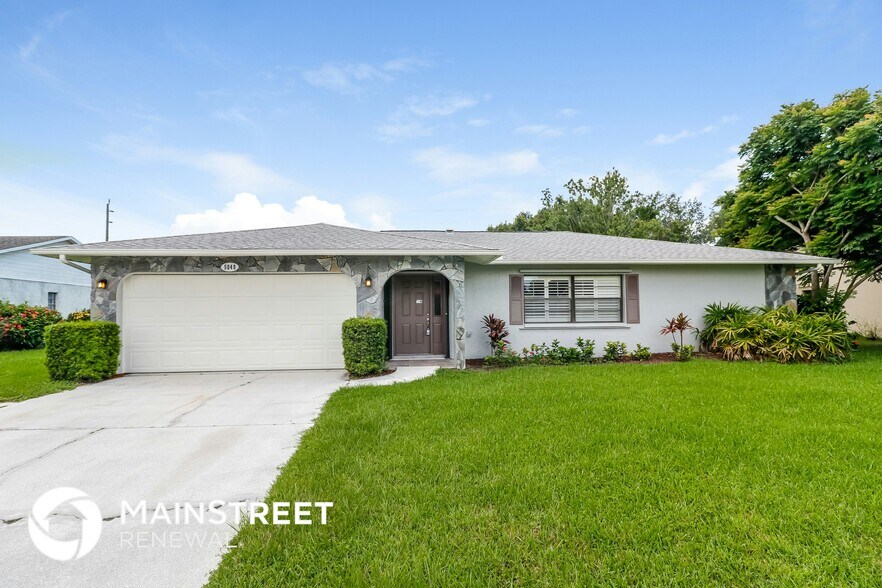 Primary Photo - 5048 Brandeis Cir W