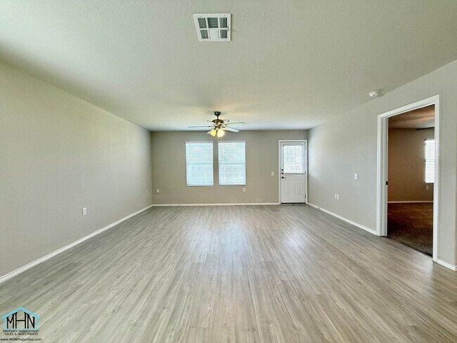 Building Photo - 6610 Hibiscus Falls