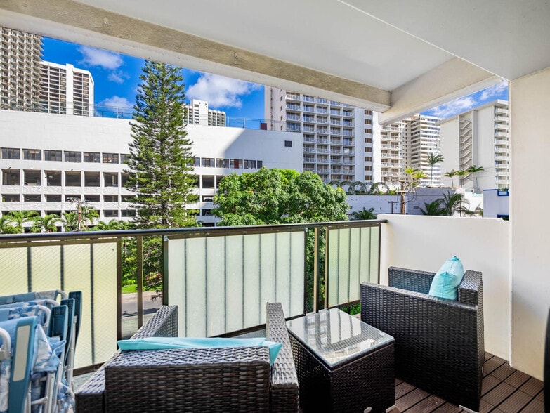 Building Photo - 2464 Prince Edward St