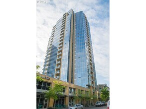 Building Photo - **ONE MONTH FREE** Meriwether West - North facing studio with river/bridge views/parking/amenitie...