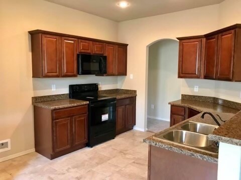 Building Photo - 6360 Lena Dr