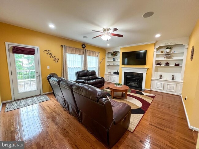 Building Photo - 25008 Owl Creek Dr