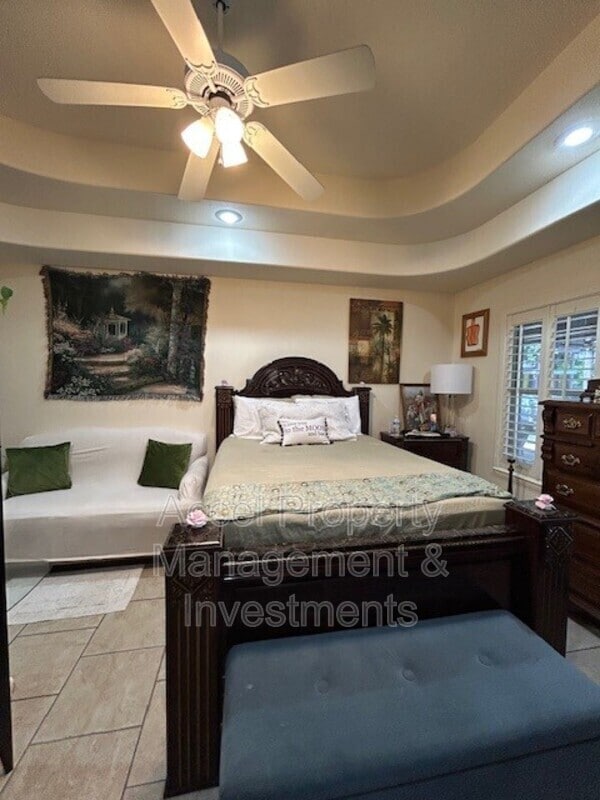 Building Photo - 5018 S Hummer Ln
