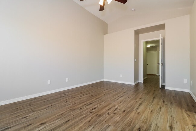 Building Photo - 13354 W Saguaro Ln