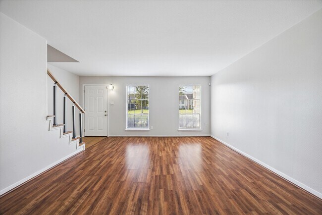 Building Photo - 10345 Longmont Dr