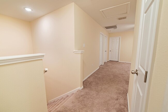 Building Photo - 3305 Charolais Dr