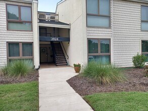 Building Photo - Ocean Park/Water Oaks Condominium