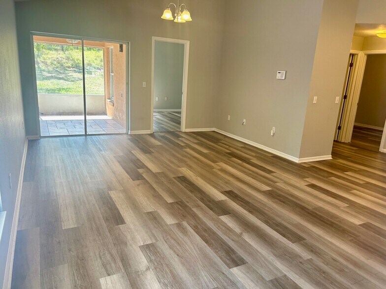 Building Photo - 2146 Fish Eagle St