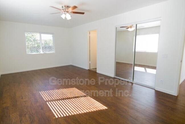 Building Photo - 6203 Mesita Dr