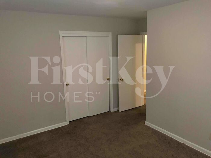 Building Photo - 1083 Richland Dr