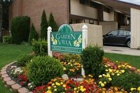 Building Photo - 4 Bedroom 3.5 Bathroom Townhome in Provo!