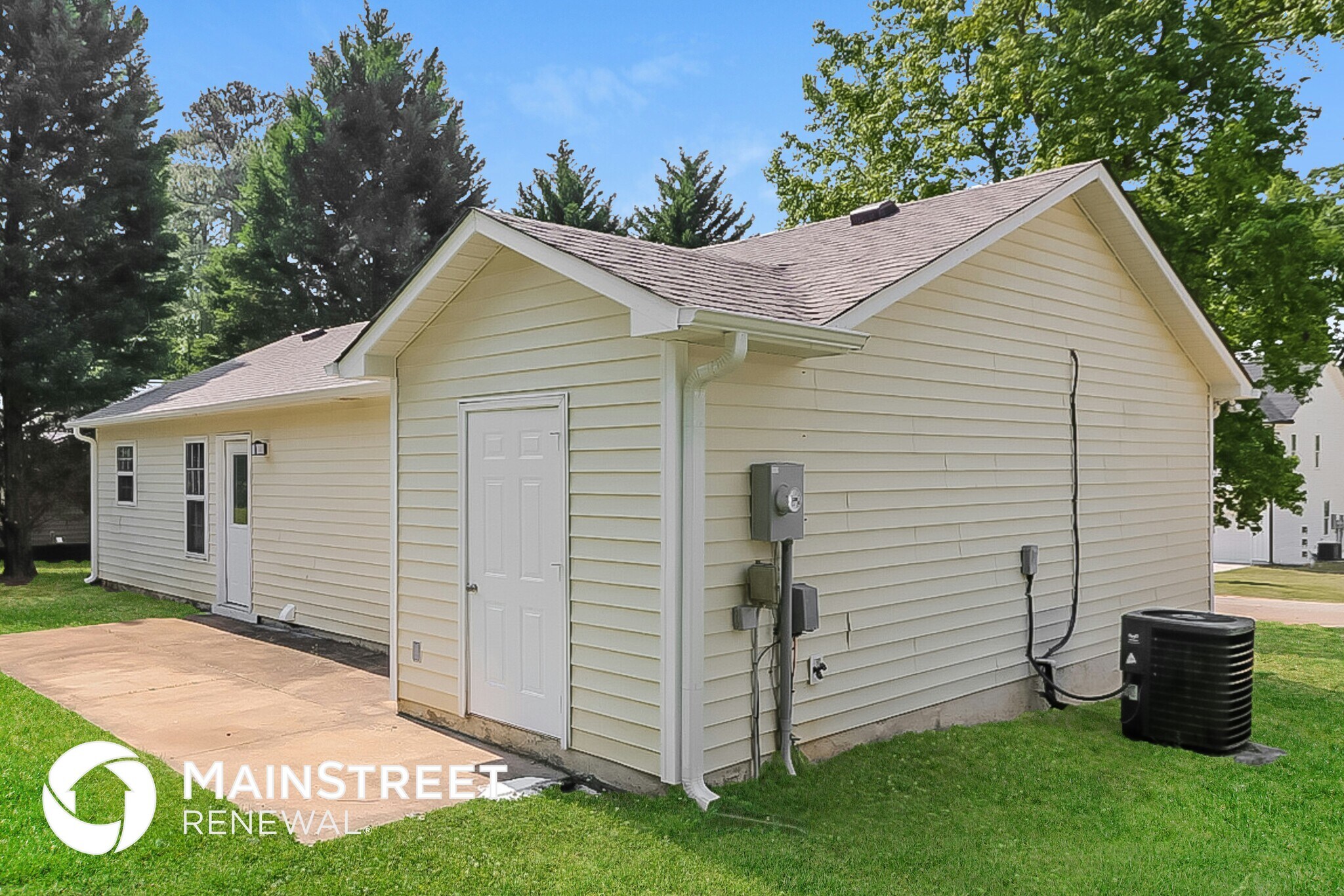 Building Photo - 130 Oakdale Ave