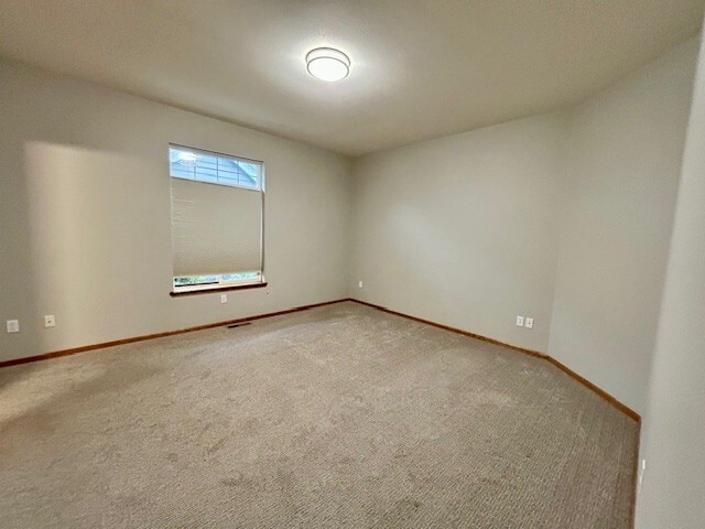 Building Photo - 180a W Maberry Dr