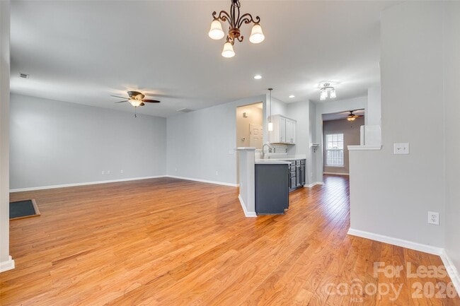 Building Photo - 618 Bayou Cir