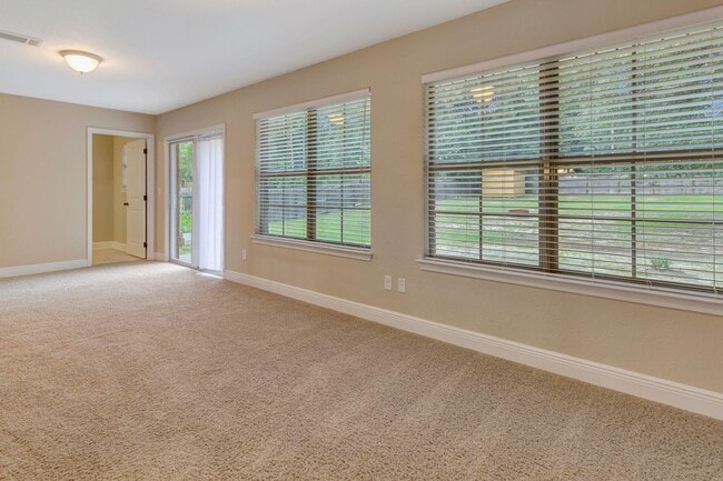 Building Photo - 6081 Dragonfly Way