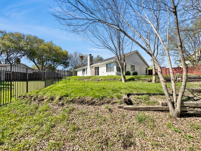 Building Photo - 6107 Ridge Top Ln