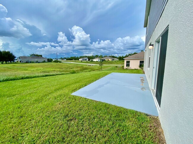 Building Photo - Beautiful Home for rent in Poinciana - 4 bed 2.5 bath plus large bonus room