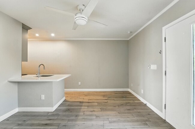 Building Photo - Heart of Phoenix Living – Modern 1BR with ...