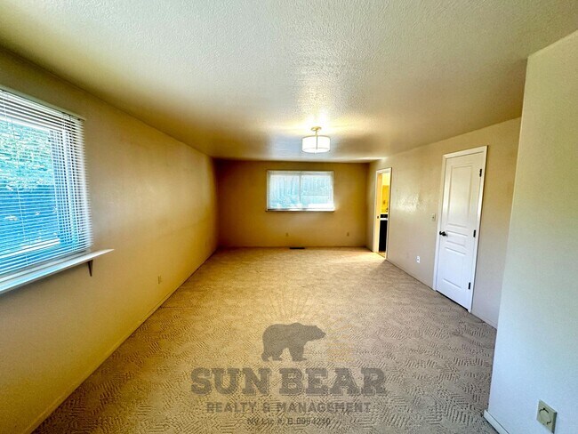 Building Photo - Ranch-style home with Spanish / Mediterranean influences!  Dog upon approval!