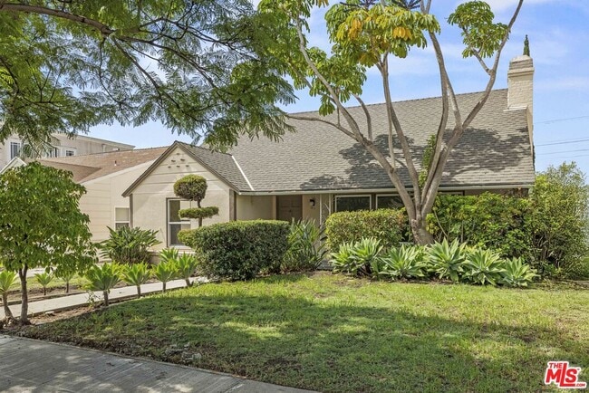 Building Photo - 1511 Edris Dr