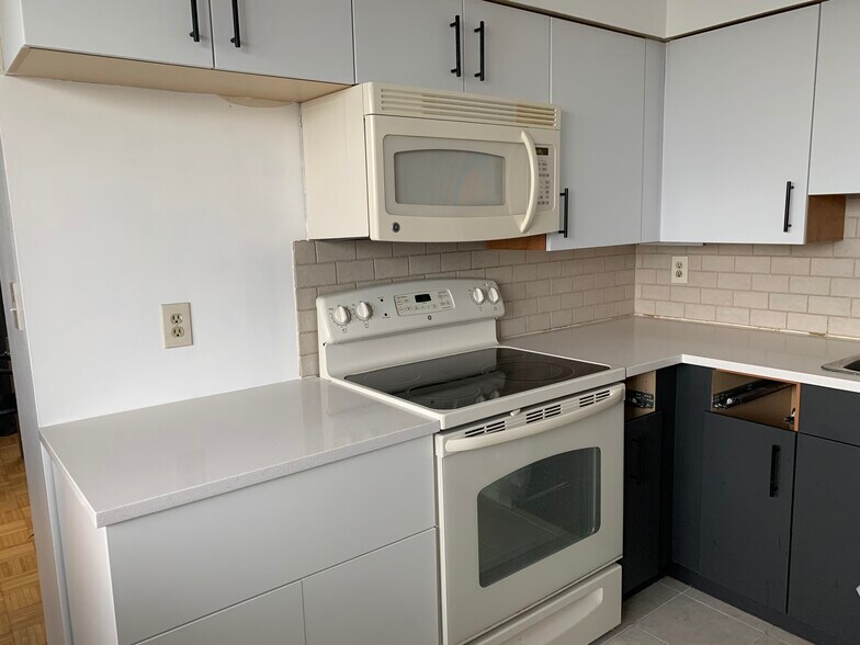 Building Photo - 344 Prospect Ave