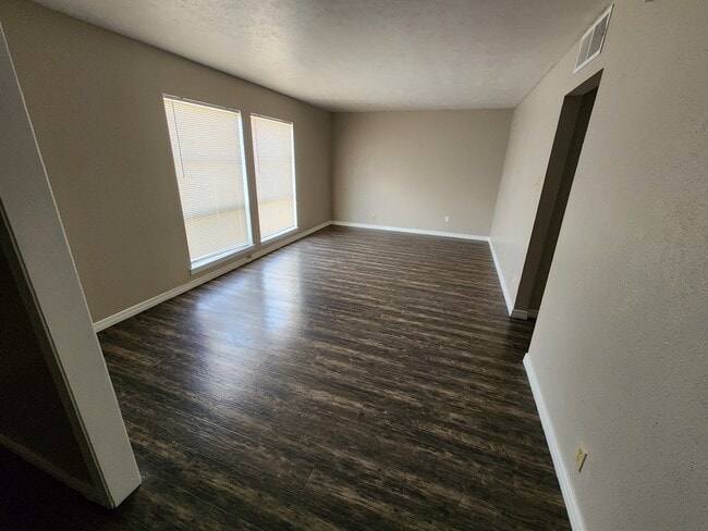 Living Room - 5109 Bastille Ave