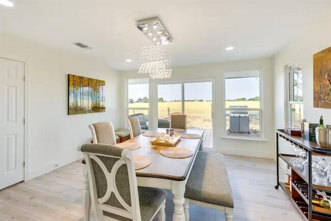 Building Photo - 1616 Co Rd 463